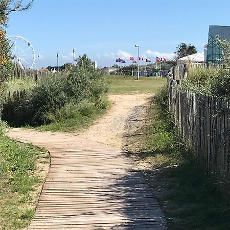 Bleu Sale - F2 Courseulles Avec Balcon Daire Dış mekan fotoğraf