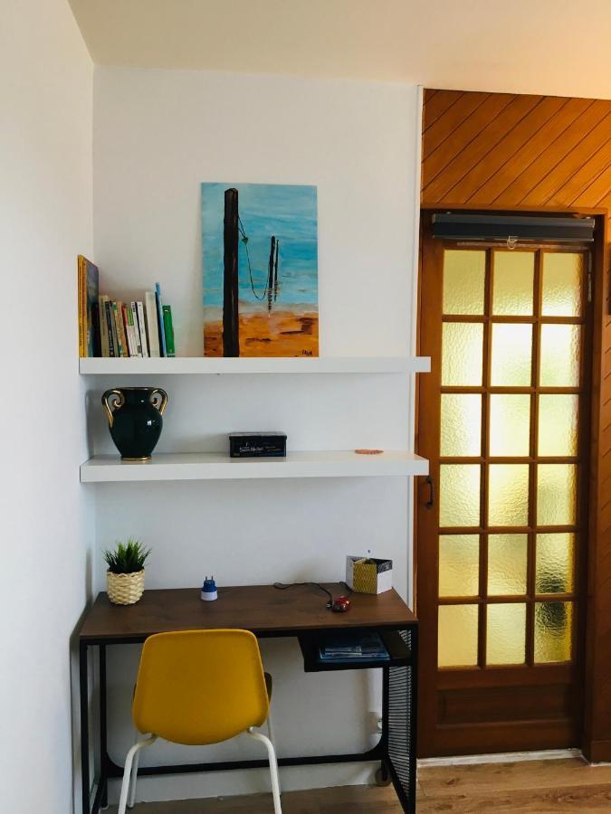 Bleu Sale - F2 Courseulles Avec Balcon Daire Dış mekan fotoğraf