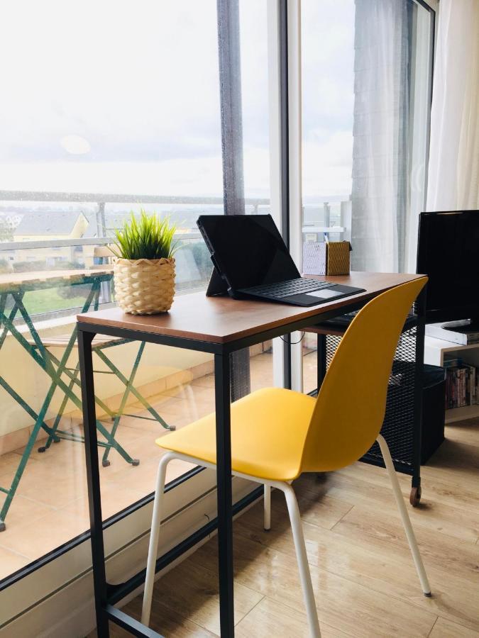 Bleu Sale - F2 Courseulles Avec Balcon Daire Dış mekan fotoğraf